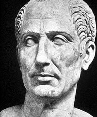 На фото Гай Юлий  Цезарь